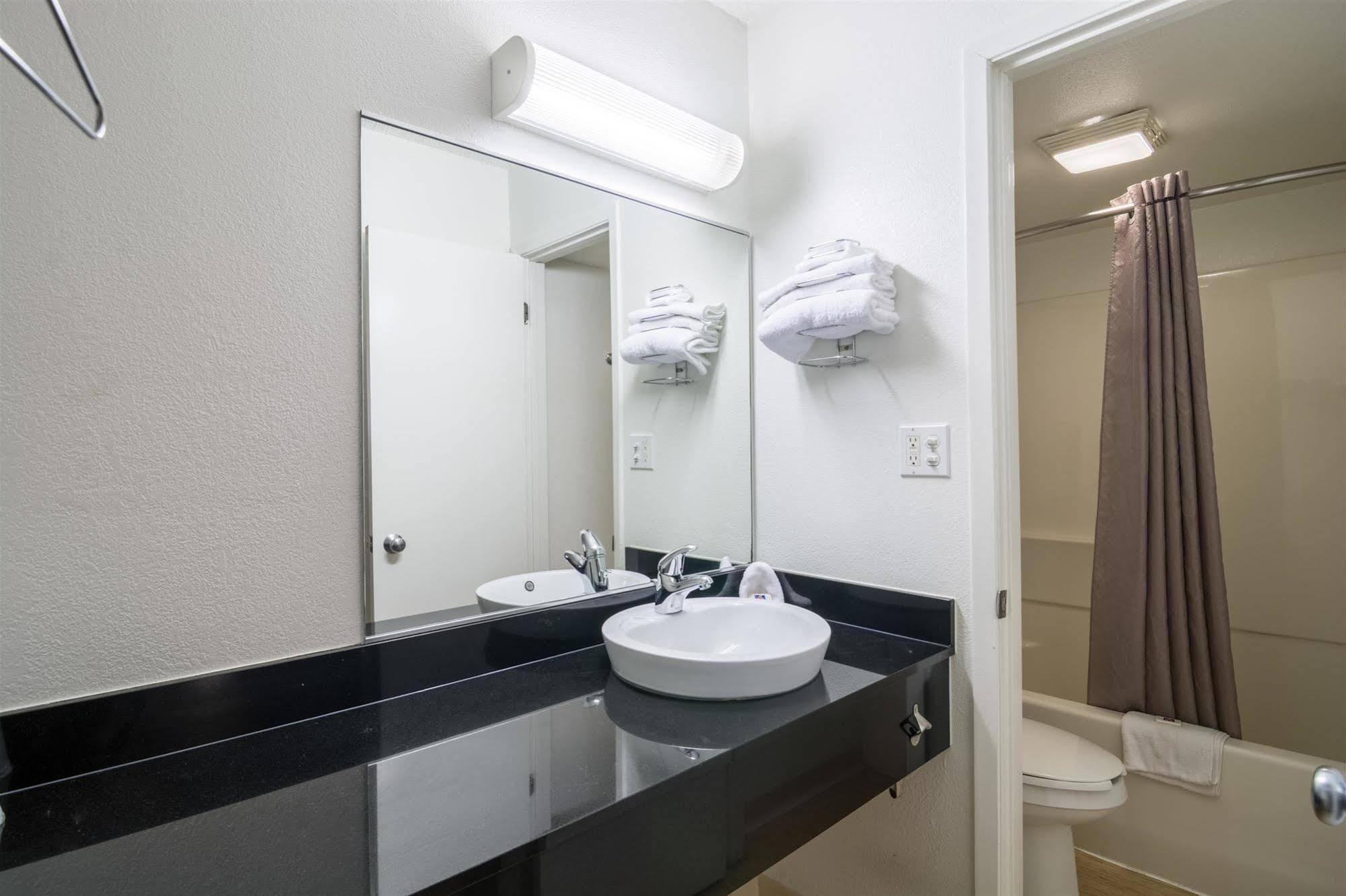 Motel 6 Chicago Southwest - Aurora Luaran gambar