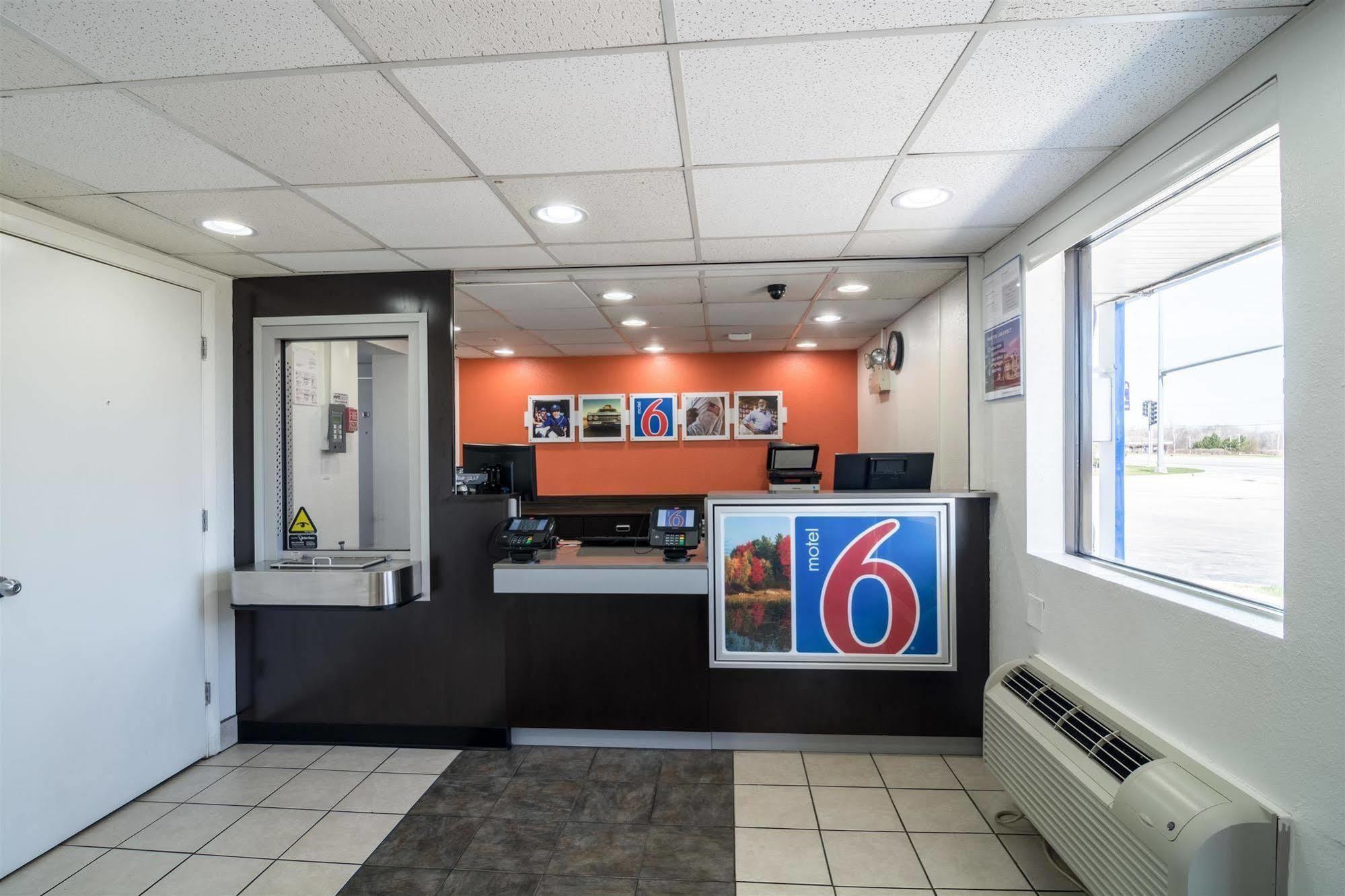 Motel 6 Chicago Southwest - Aurora Luaran gambar