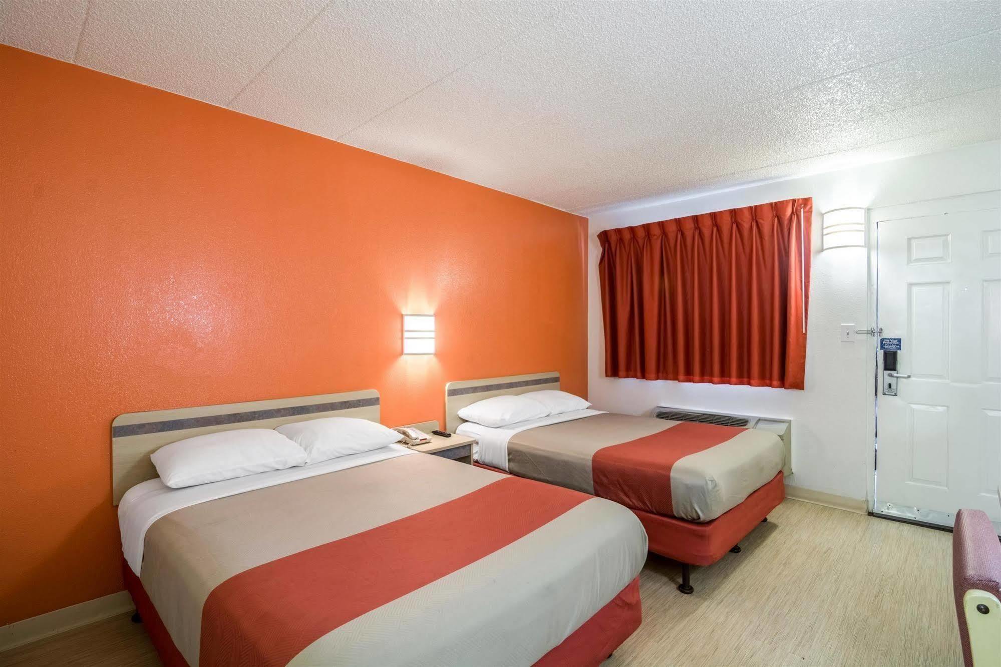 Motel 6 Chicago Southwest - Aurora Luaran gambar