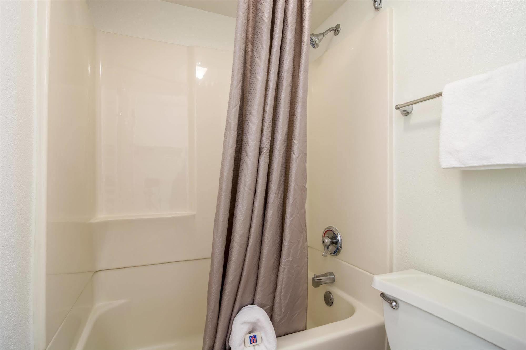 Motel 6 Chicago Southwest - Aurora Luaran gambar