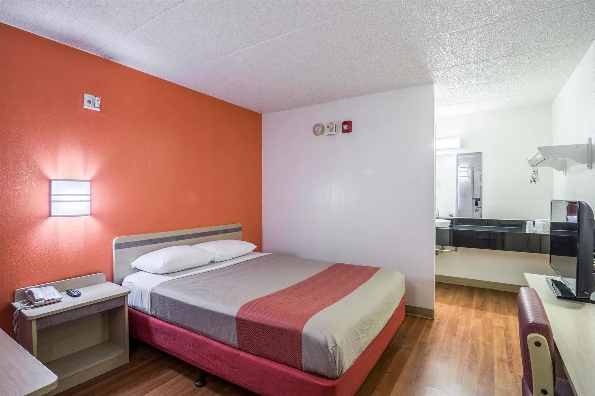 Motel 6 Chicago Southwest - Aurora Luaran gambar