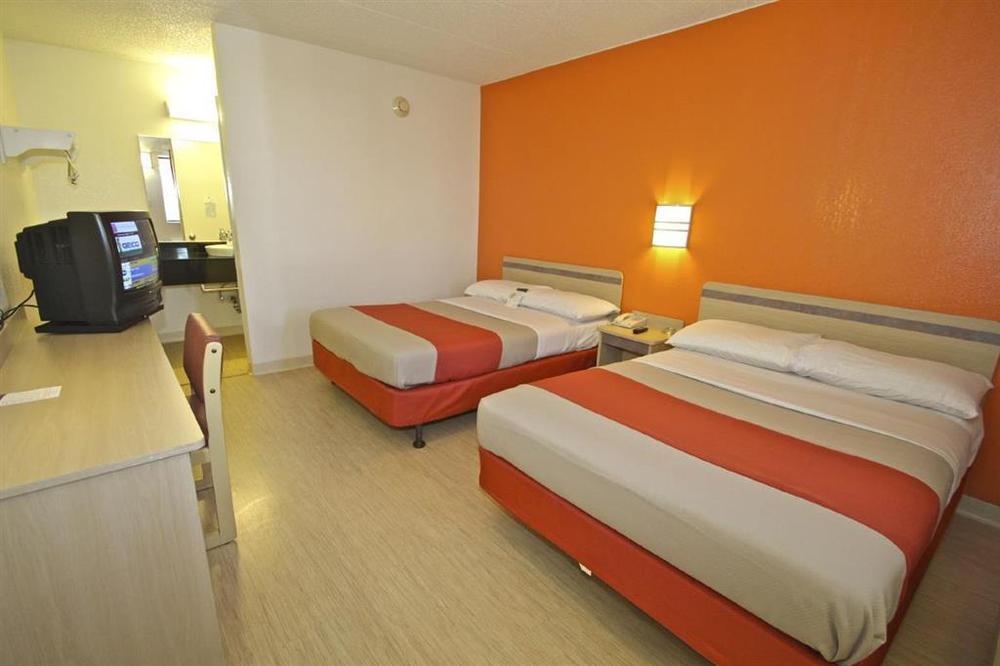 Motel 6 Chicago Southwest - Aurora Bilik gambar
